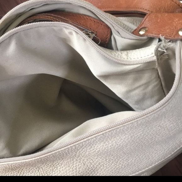 Valentina Leather Bucket Bag - Picture 5 of 15